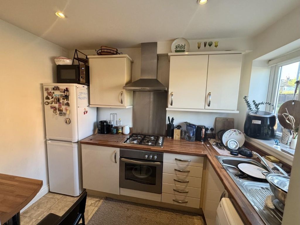 Property photo 3 of 8 6.Jpg