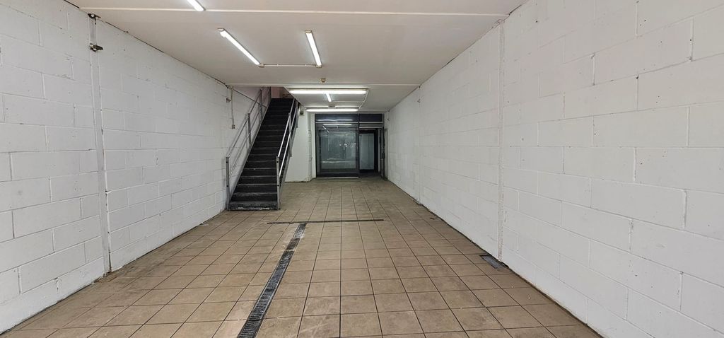 Property photo 3 of 4