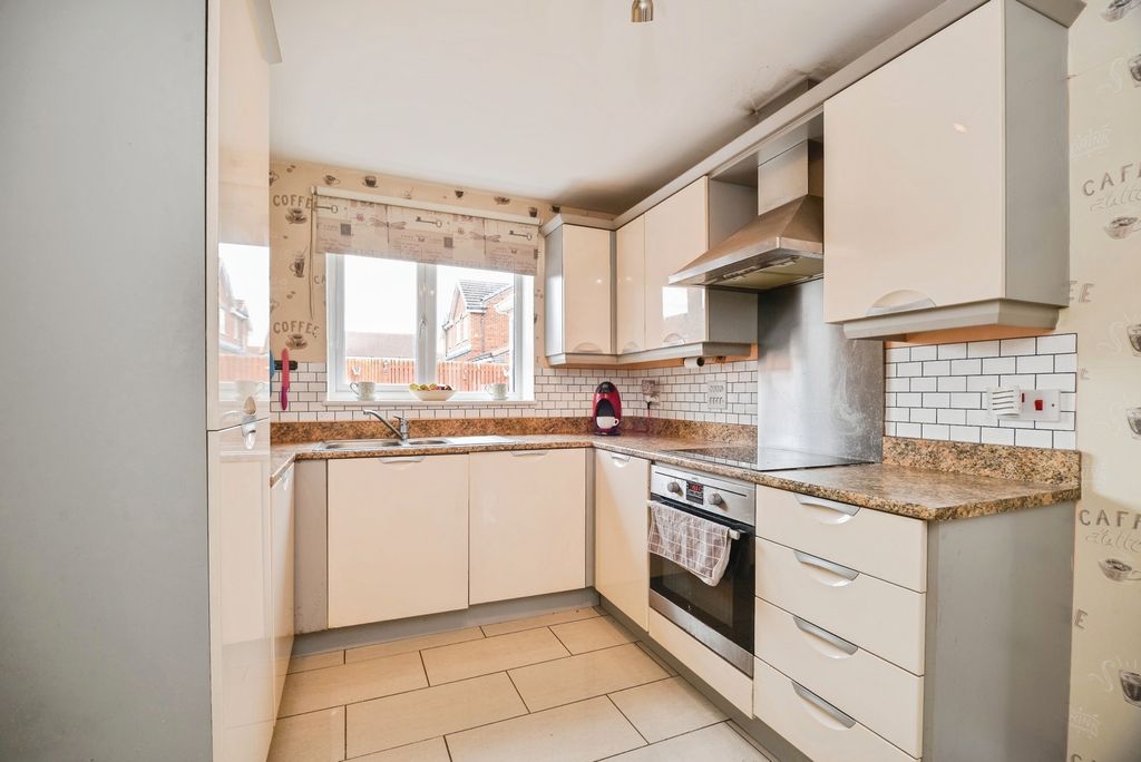 Property photo 2 of 14 Pbox-Img.Jpg