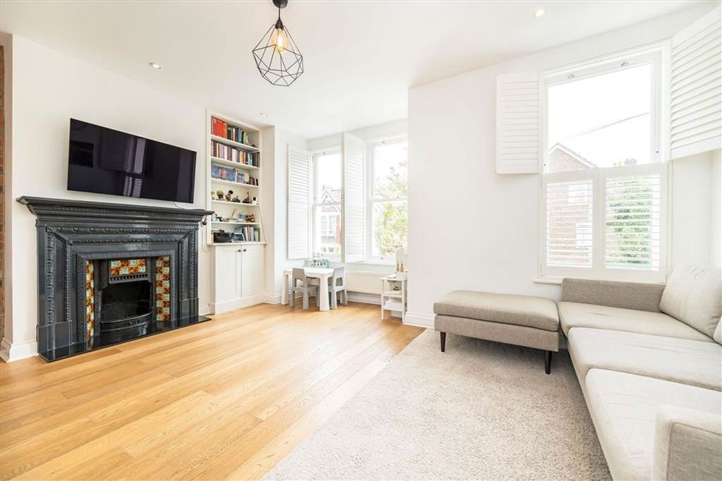 Property photo 3 of 10