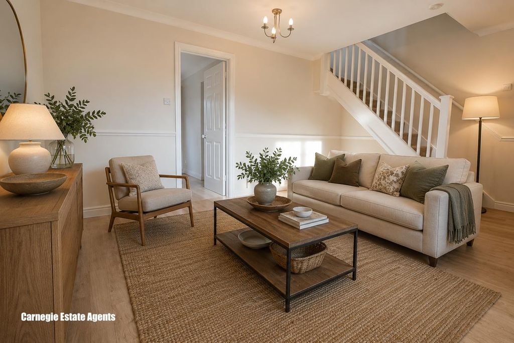 Property photo 1 of 11 Living Room