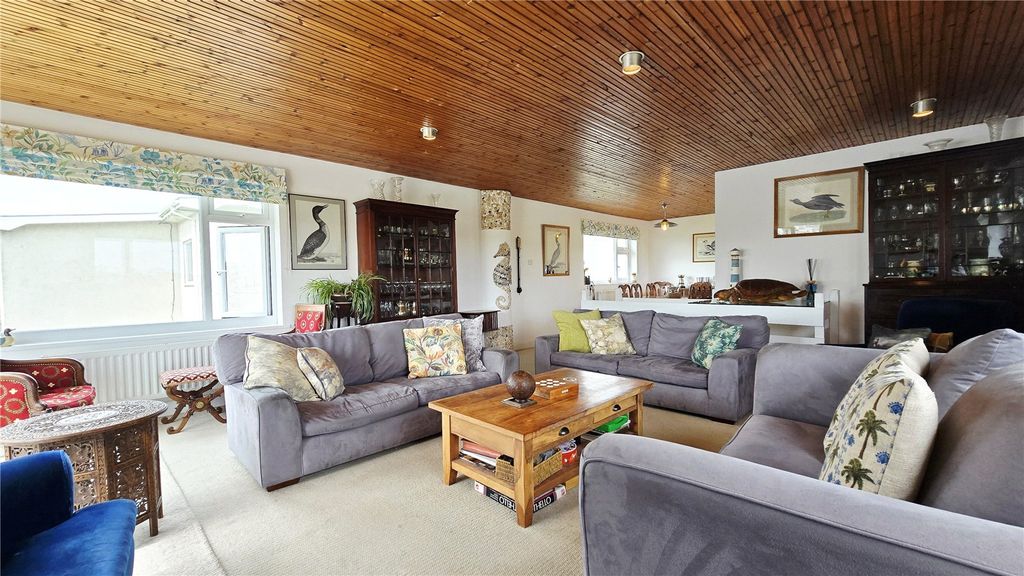Property photo 3 of 16 Picture No. 29