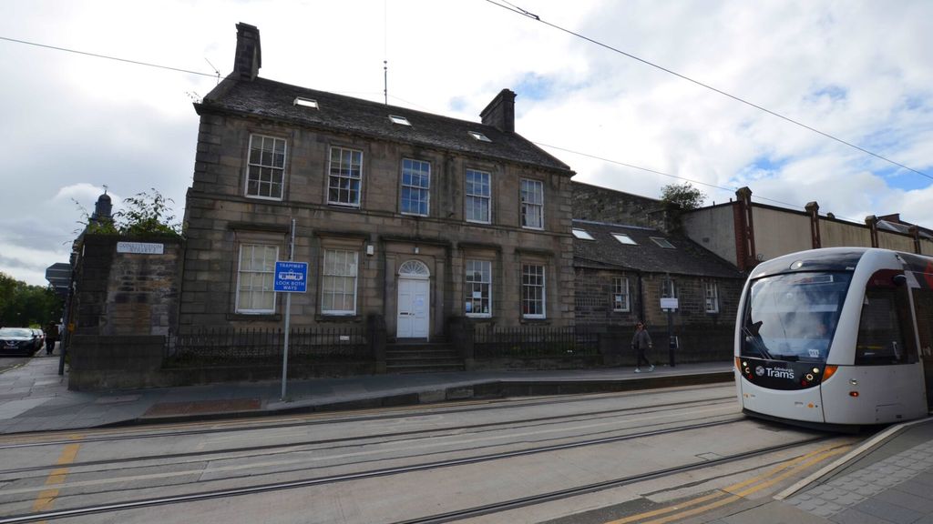 Property photo 1 of 10 Allied-Surveyors-Scotland-161-Constitution Street-