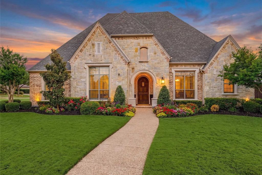 Property photo 1 of 23