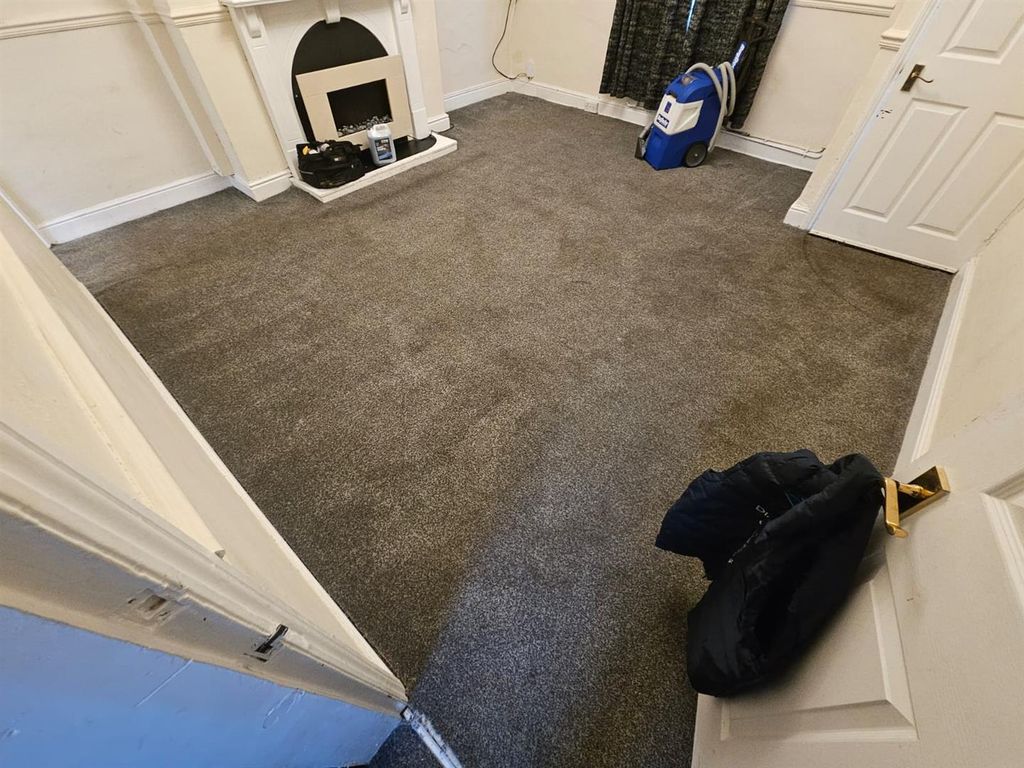 Property photo 3 of 9 Photo-2025-12-09-12-48-26 (1).Jpg