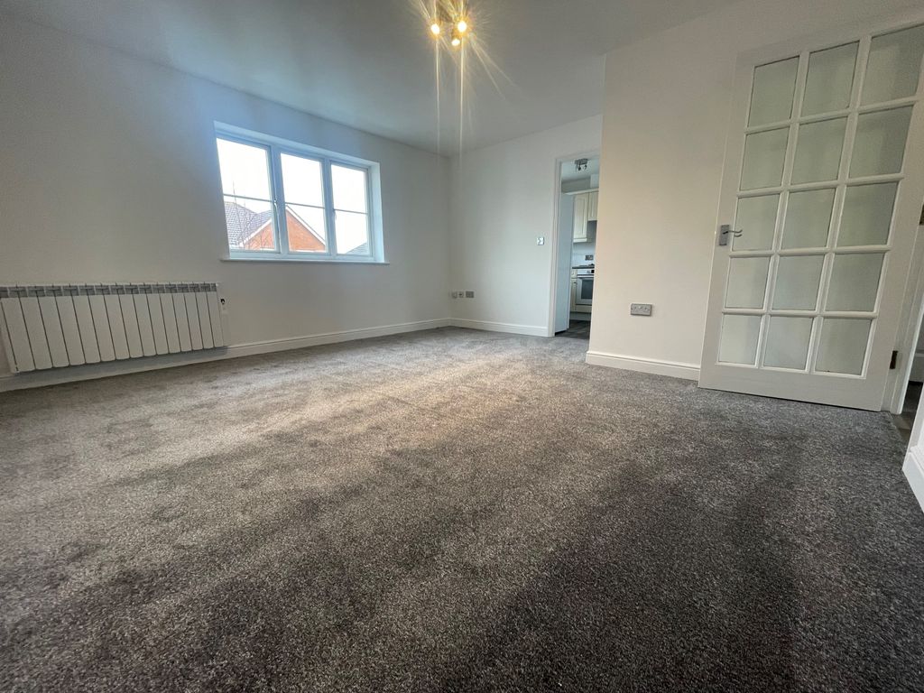 Property photo 2 of 6 Living Room