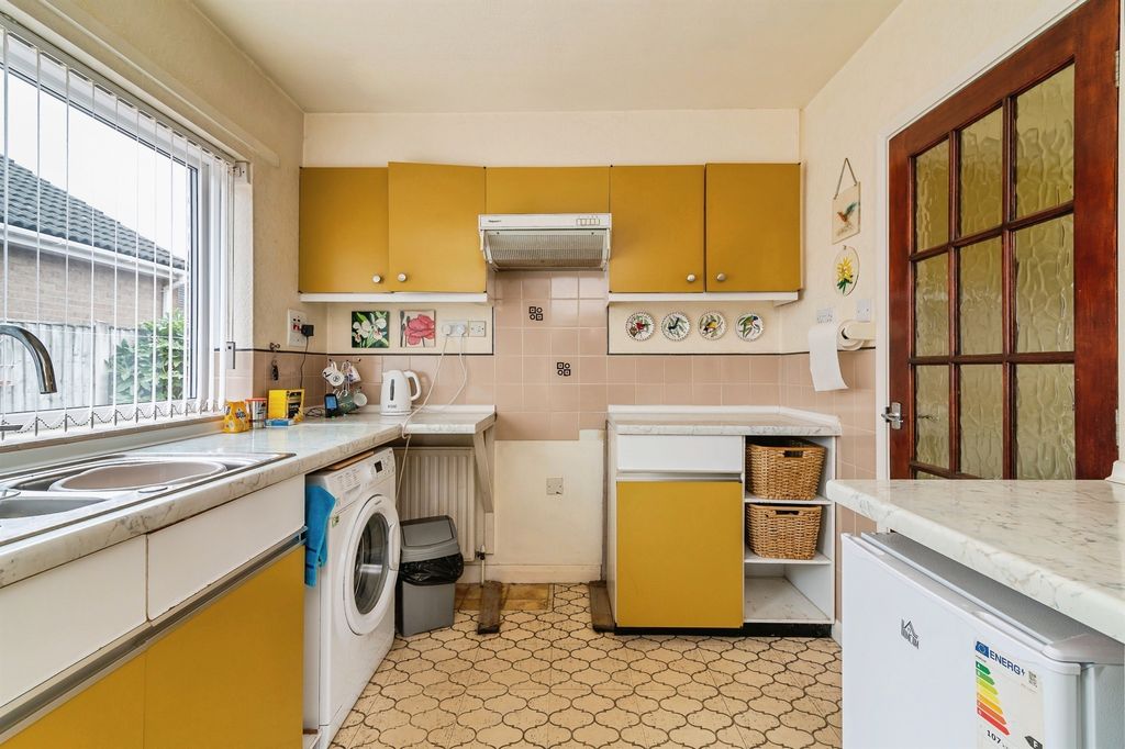 Property photo 3 of 19