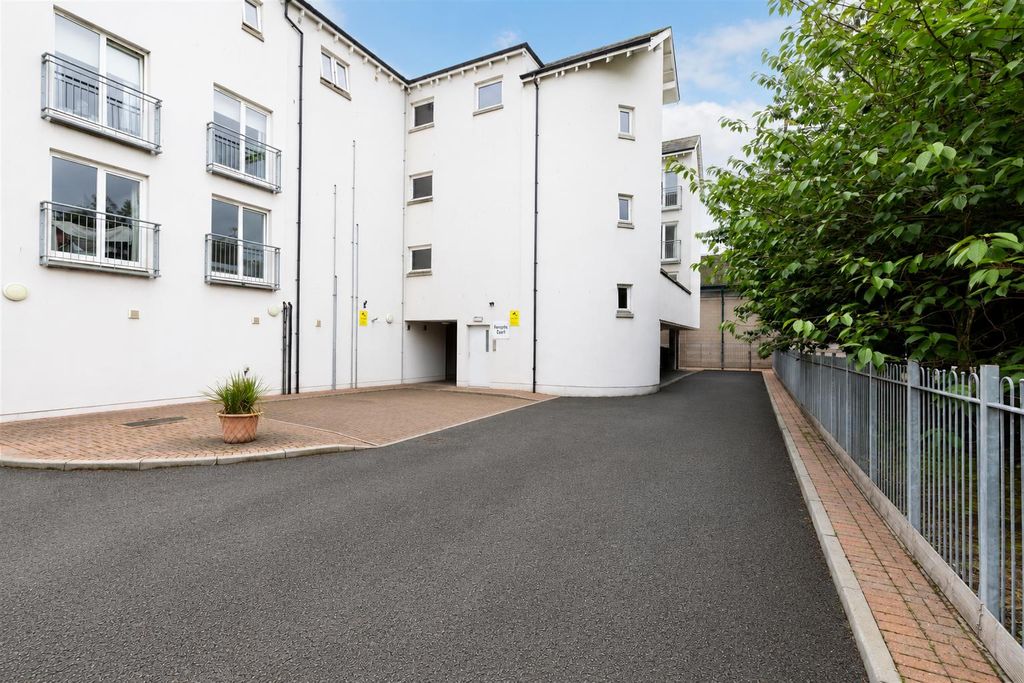 Property photo 1 of 28 1 (2).Png
