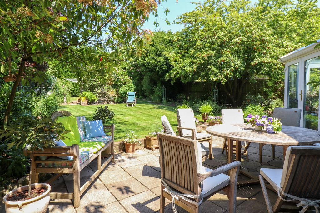 Property photo 3 of 24