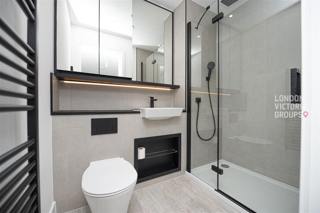 Property photo 3 of 10 1-2155.Jpg