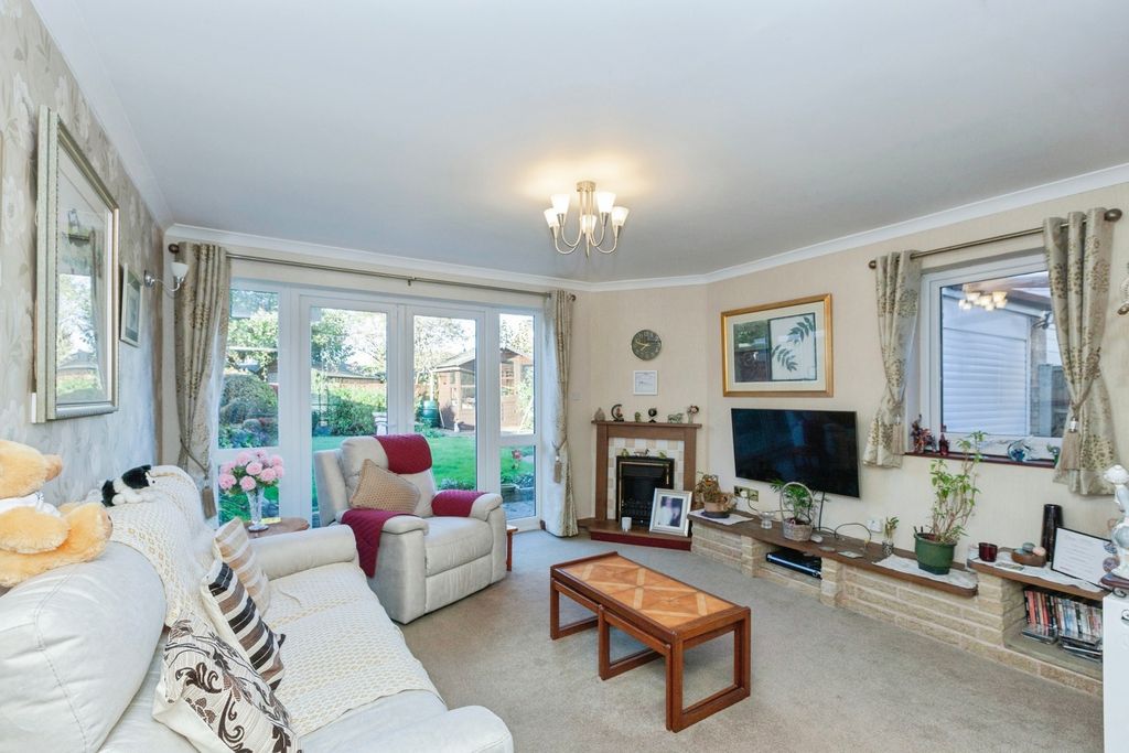 Property photo 2 of 20 Pbox-Img.Jpg