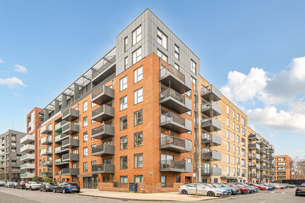 Property photo 1 of 20 1-69A75Ced9d1A9-1...