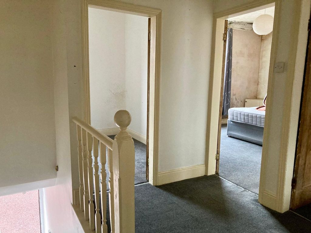 Property photo 3 of 12 Picture No. 05