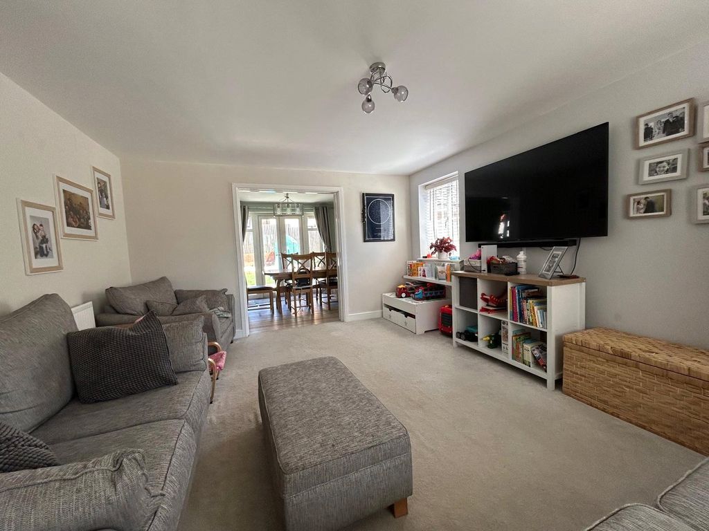 Property photo 2 of 24 Picture No. 20