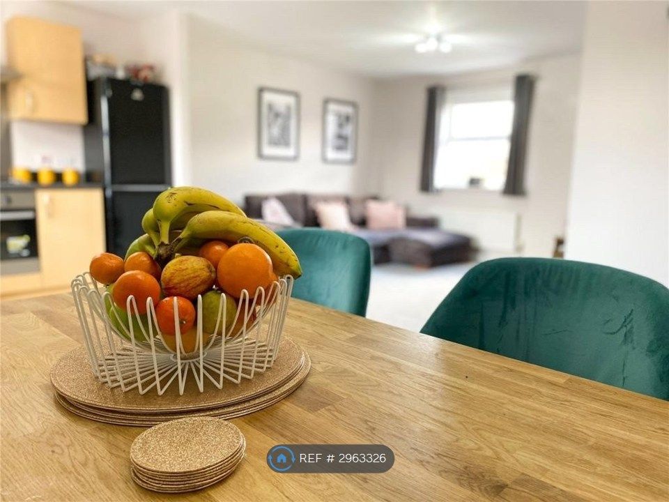Property photo 3 of 13 Kitchen
