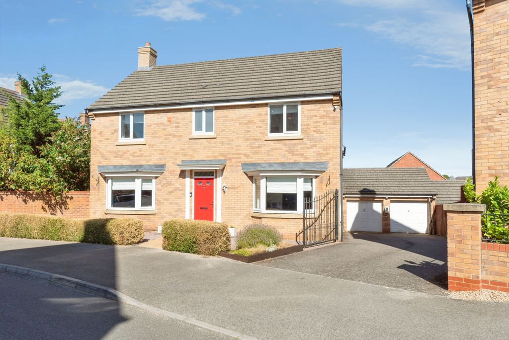 Property photo 1 of 20 33_Haddon_Road-37