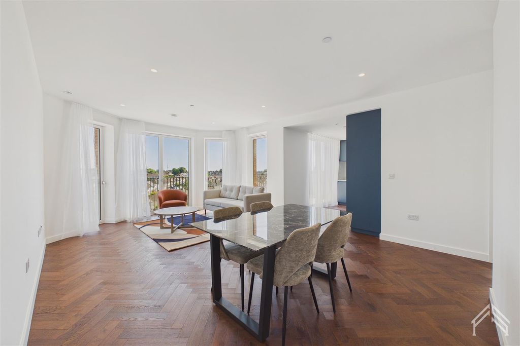 Property photo 1 of 17 9.Jpg