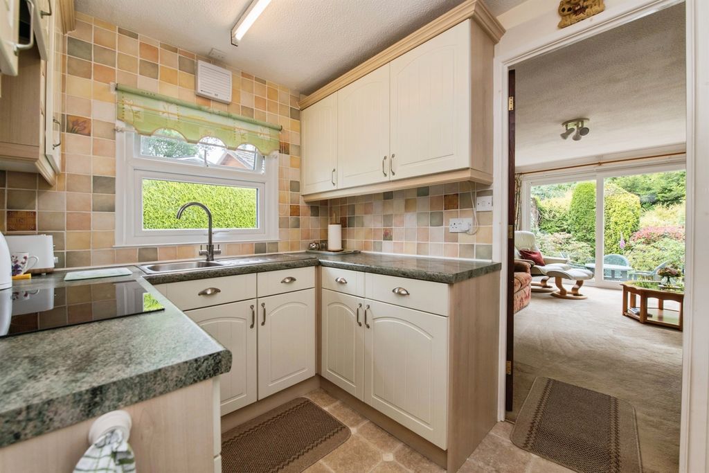 Property photo 3 of 16