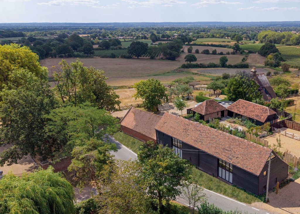 Property photo 1 of 35 The Barns At East Sutton