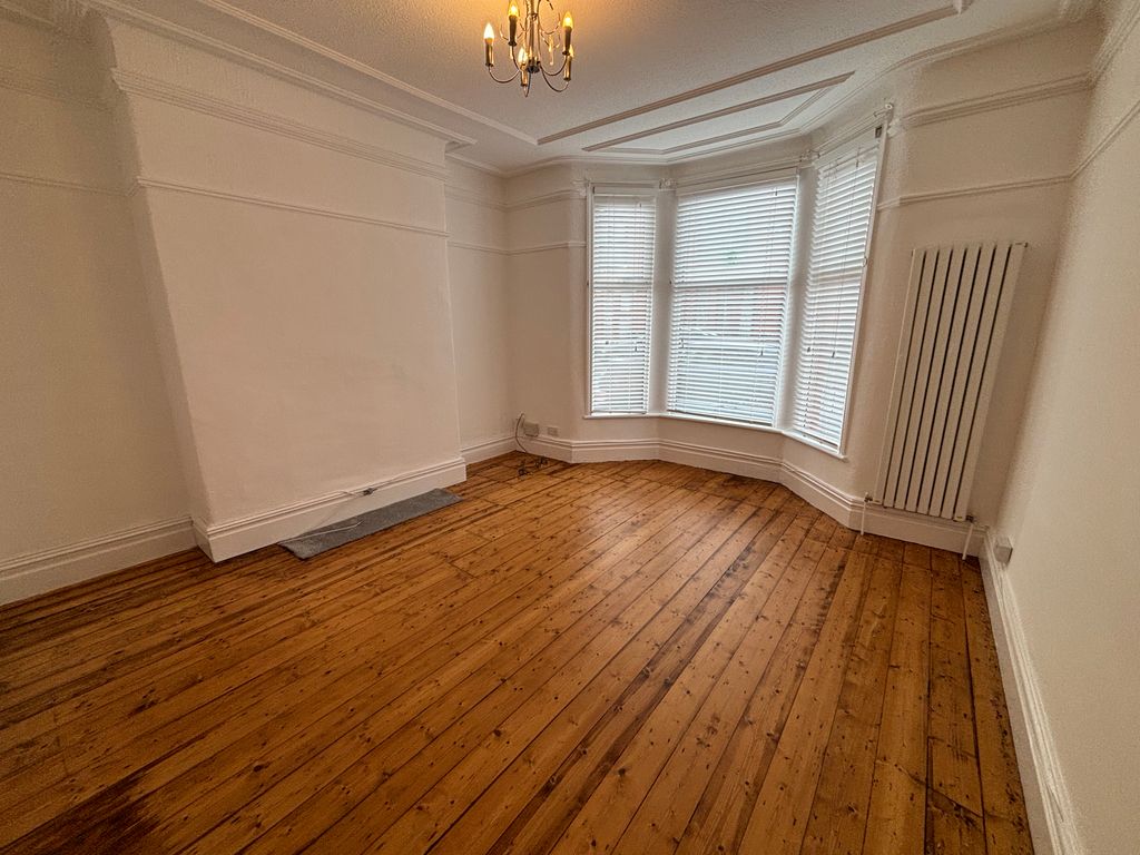 Property photo 3 of 23