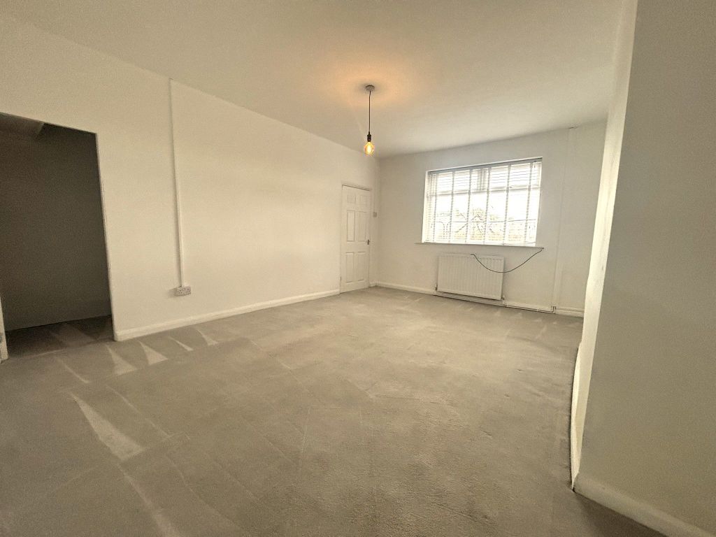 Property photo 2 of 9 Photograph 2