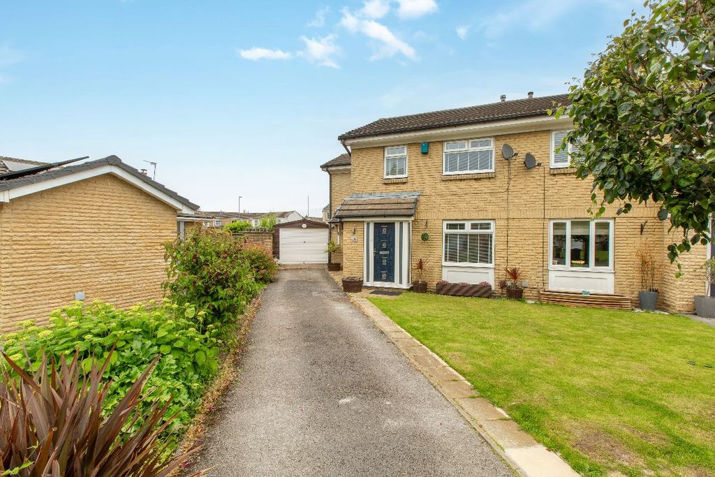 Property photo 1 of 37