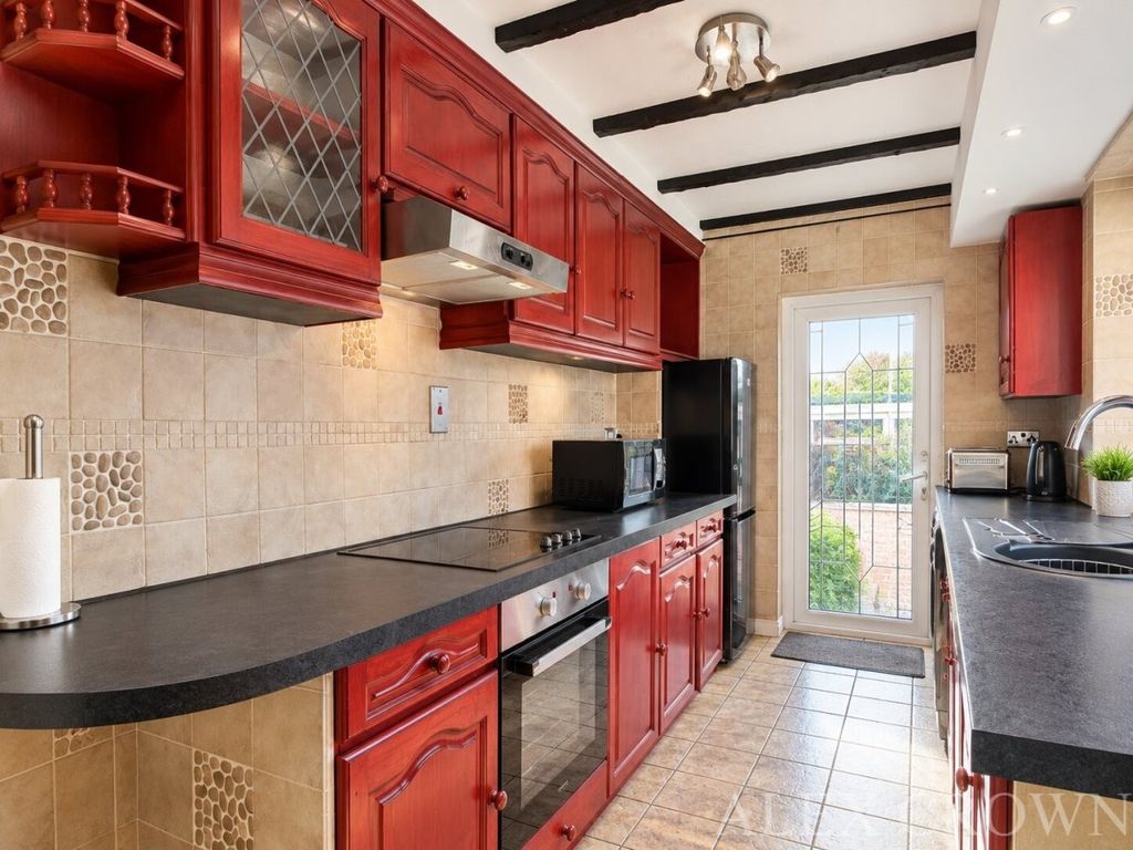 Property photo 3 of 18