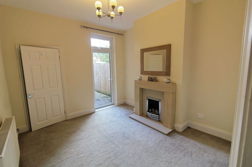Property photo 2 of 16