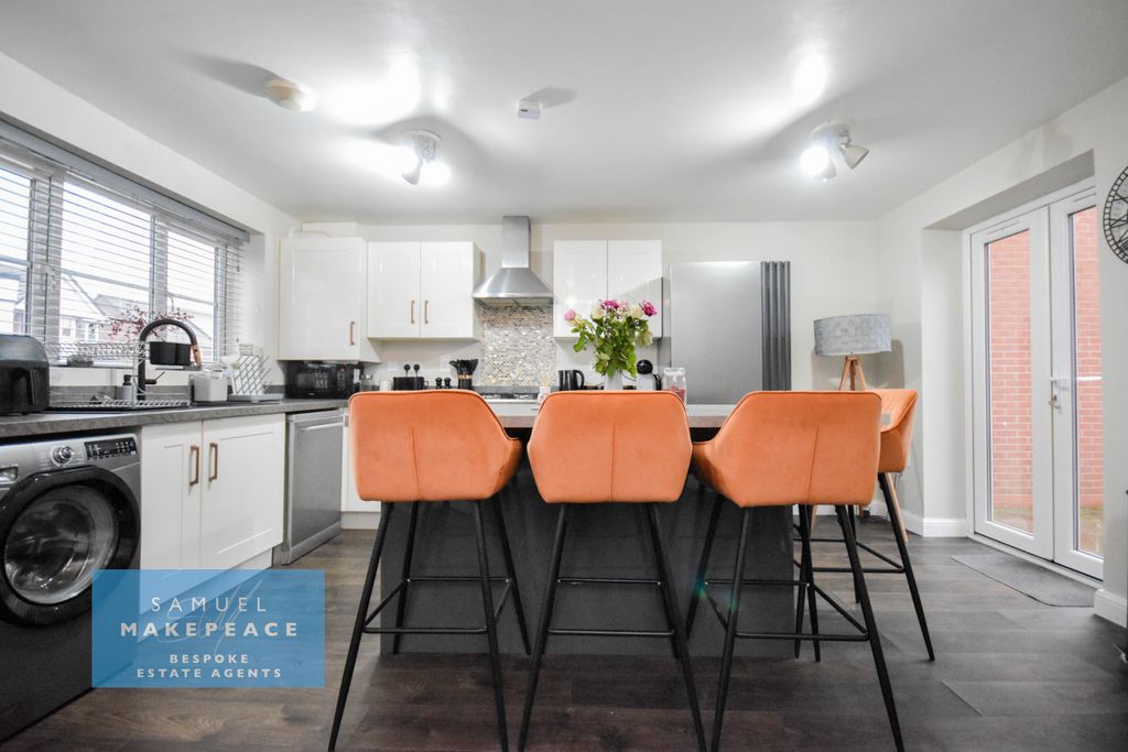 Property photo 2 of 26 Gallery