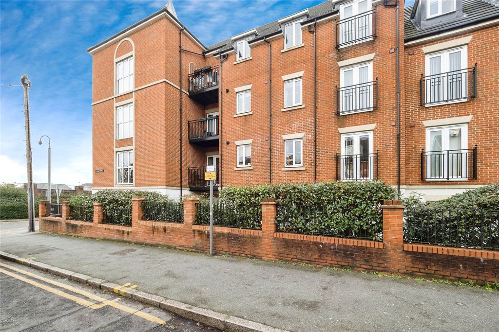 Property photo 2 of 15 Picture No. 02