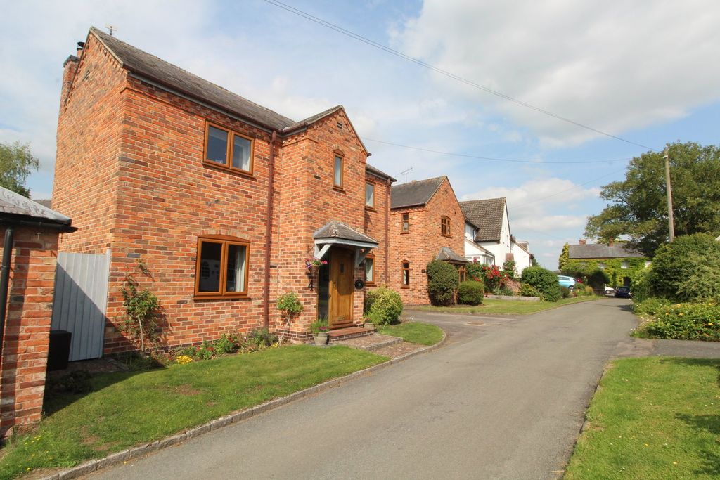 Property photo 3 of 23