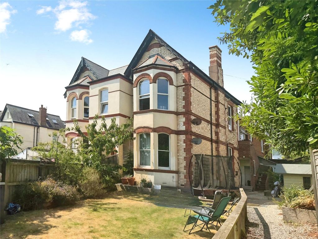 Property photo 1 of 13 Front