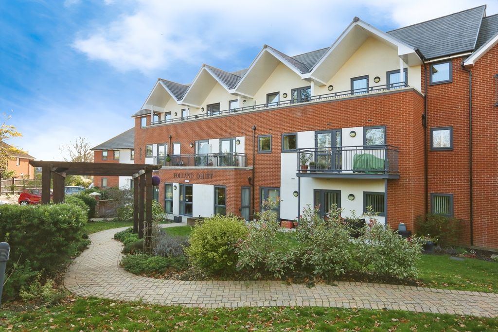 Property photo 1 of 17 Photo