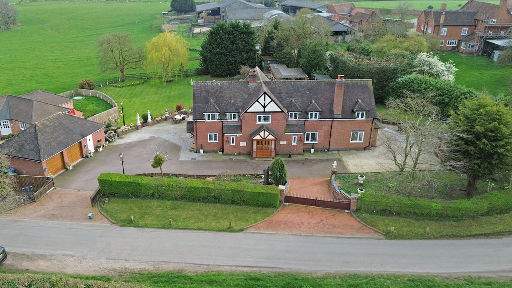 Property photo 1 of 46