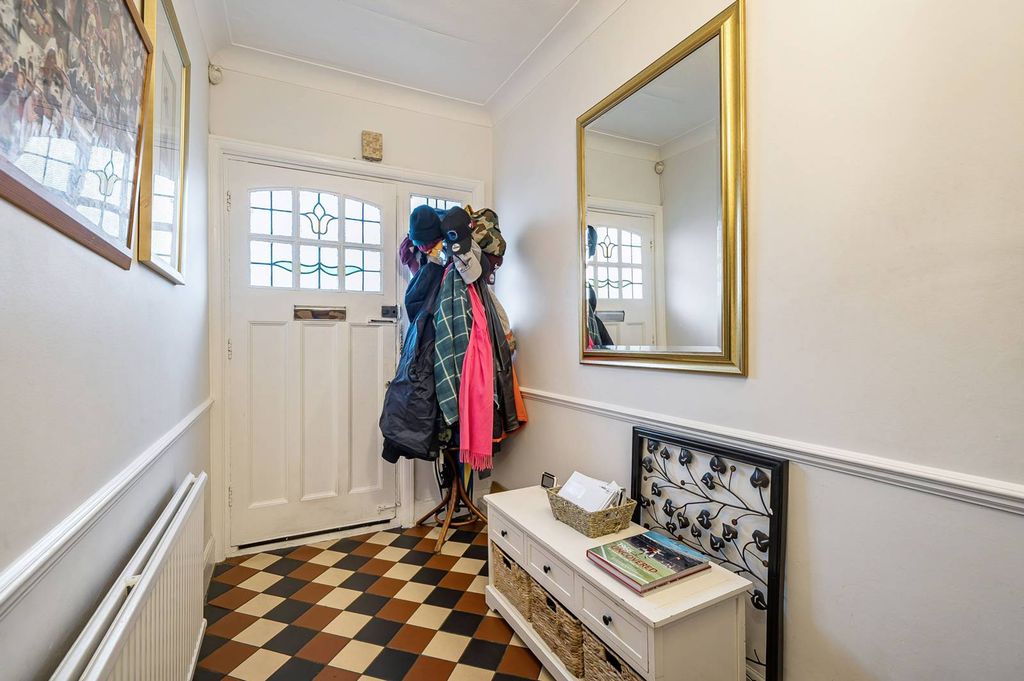 Property photo 3 of 22