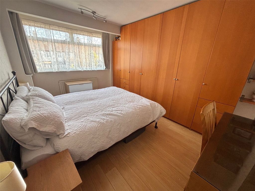 Property photo 3 of 13 Bedroom