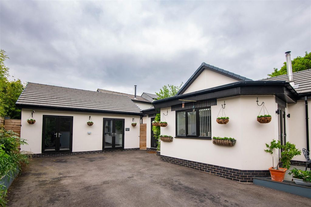 Additional image 37 of 5 bed detached bungalow for saleMill Lane, Farington Moss, Leyland PR26