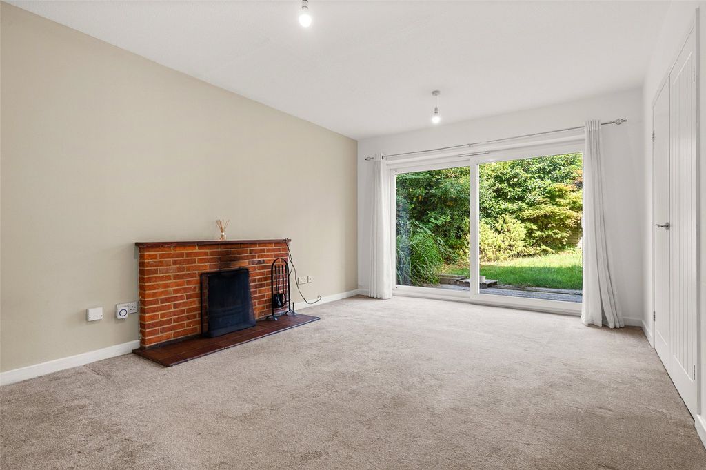 Property photo 2 of 17 Picture No. 02