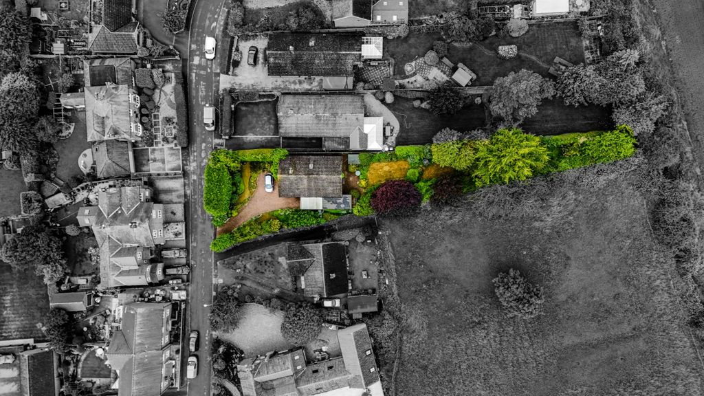 Property photo 3 of 18 Picture No. 21