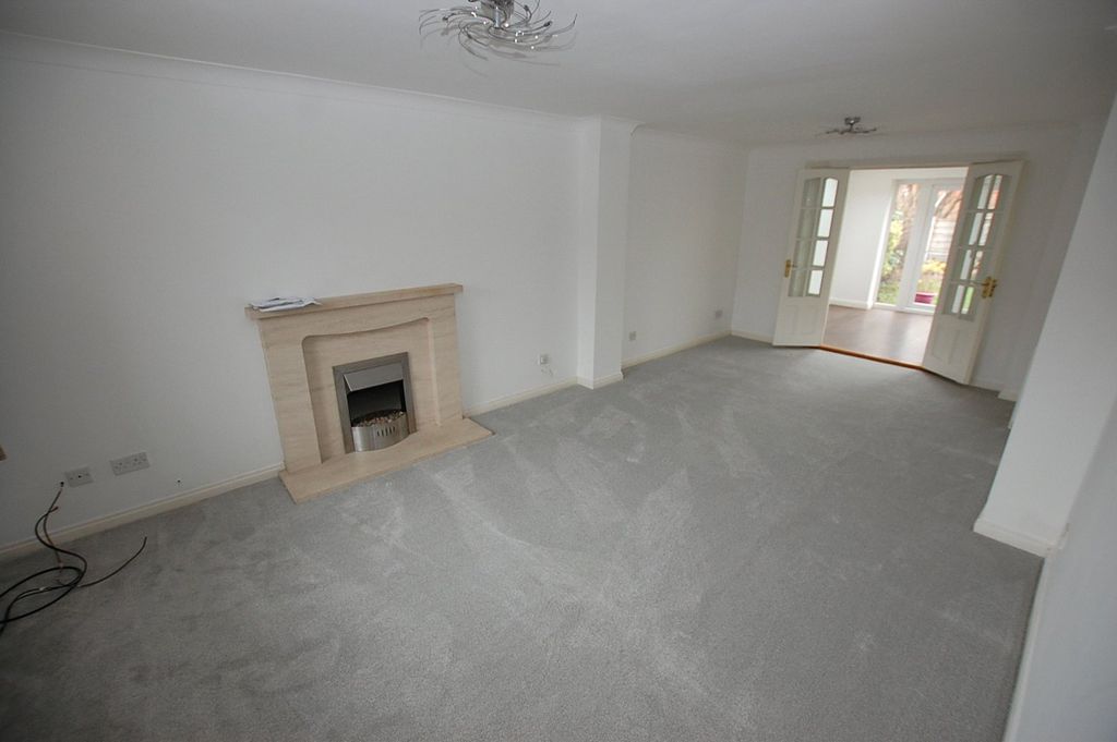 Property photo 2 of 16 Picture No. 23