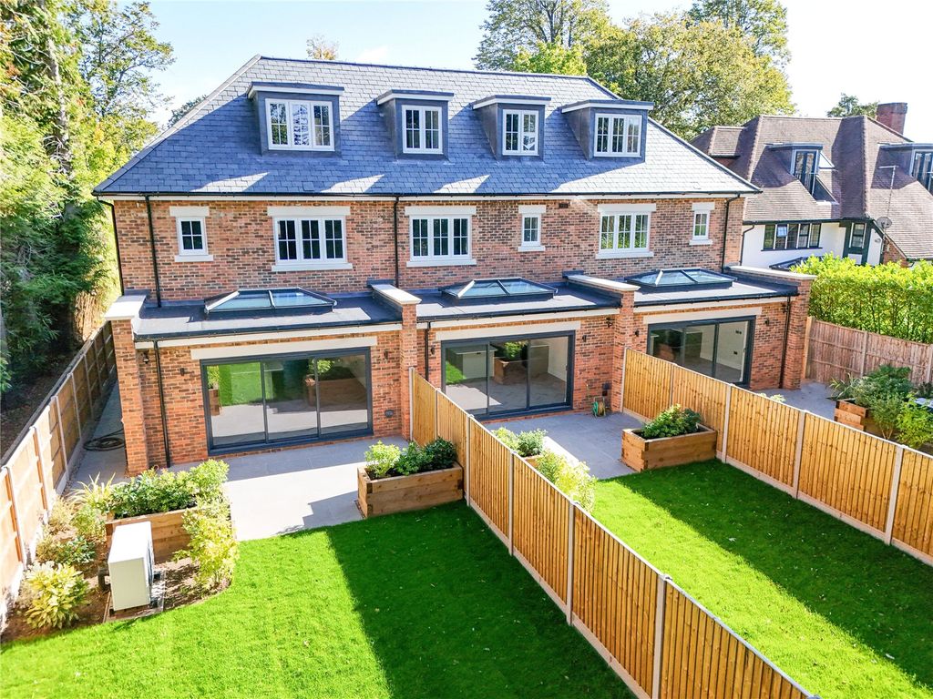 Property photo 2 of 17 Picture No. 36