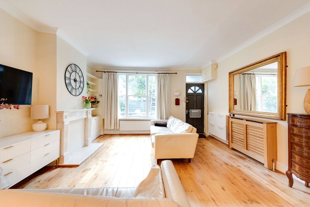 Property photo 2 of 14 Picture No. 21