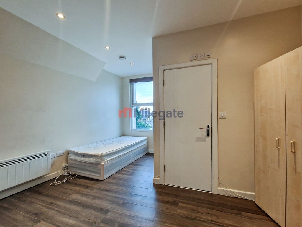 Property photo 3 of 5 Photo 3