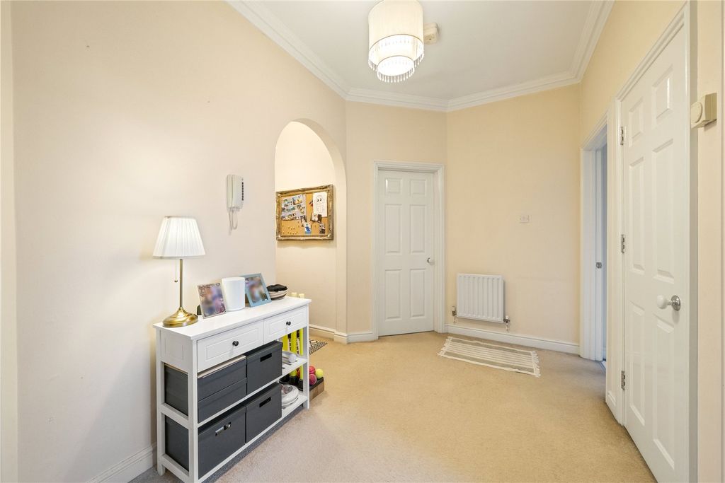 Property photo 2 of 10 Picture No. 11