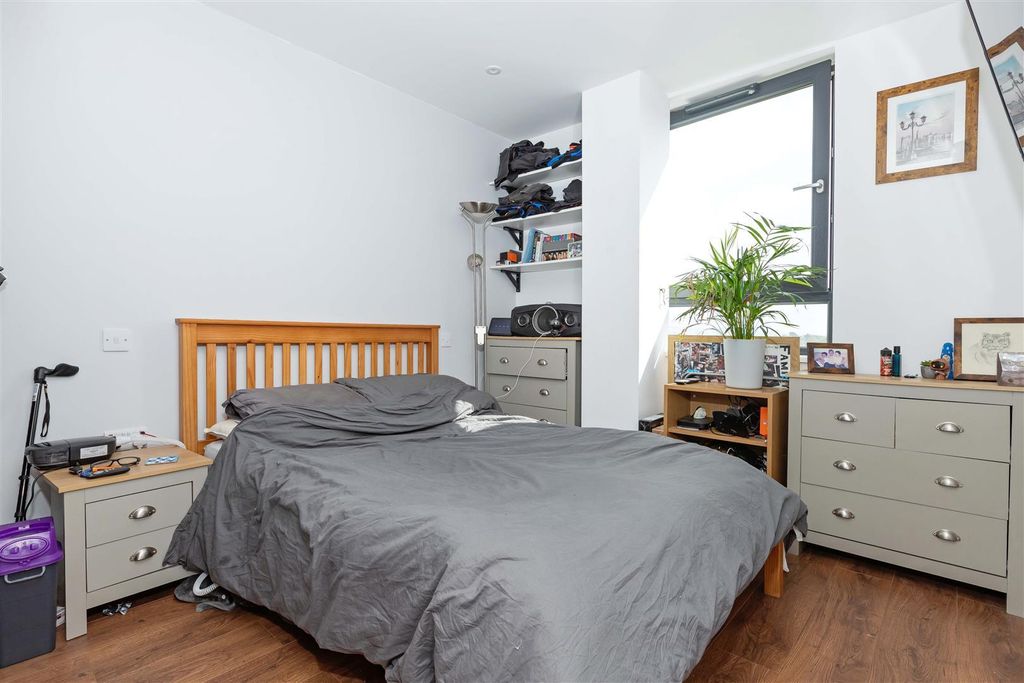 Property photo 3 of 8 02.Jpg