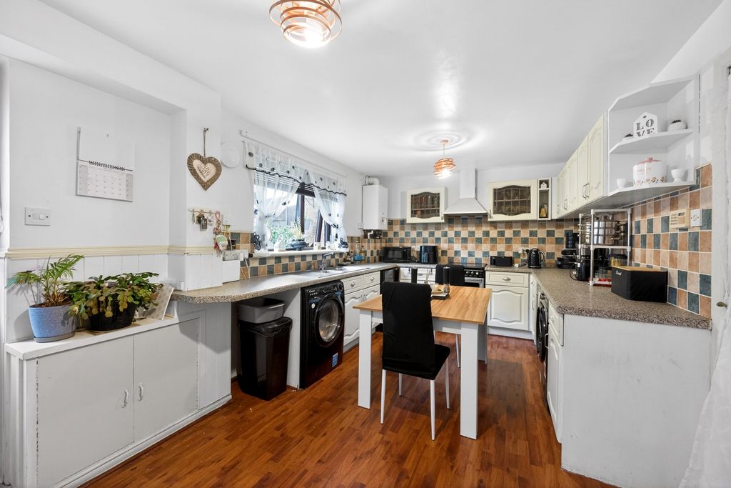 Property photo 3 of 13 Kitchen/Diner