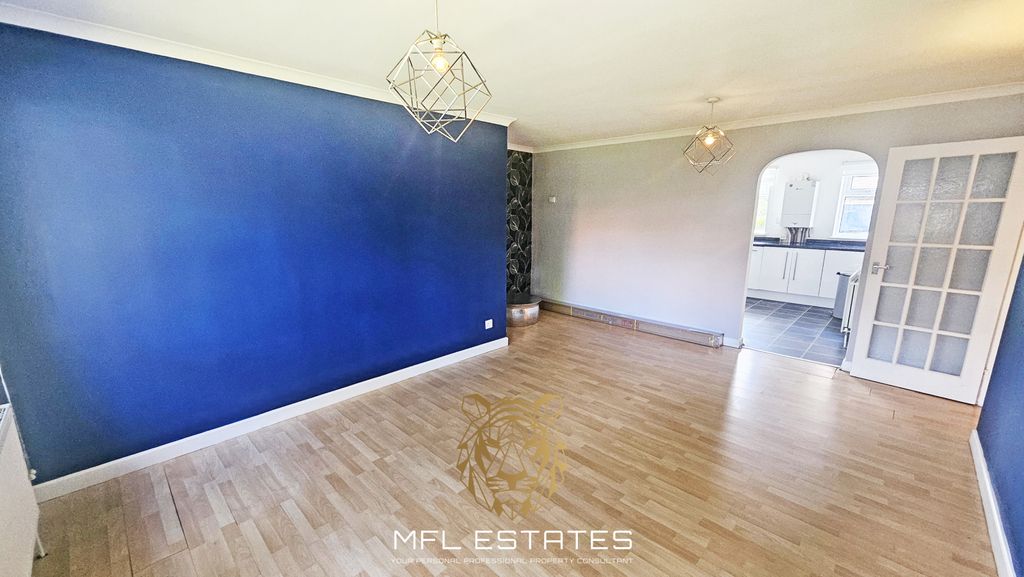 Property photo 2 of 13 Gallery
