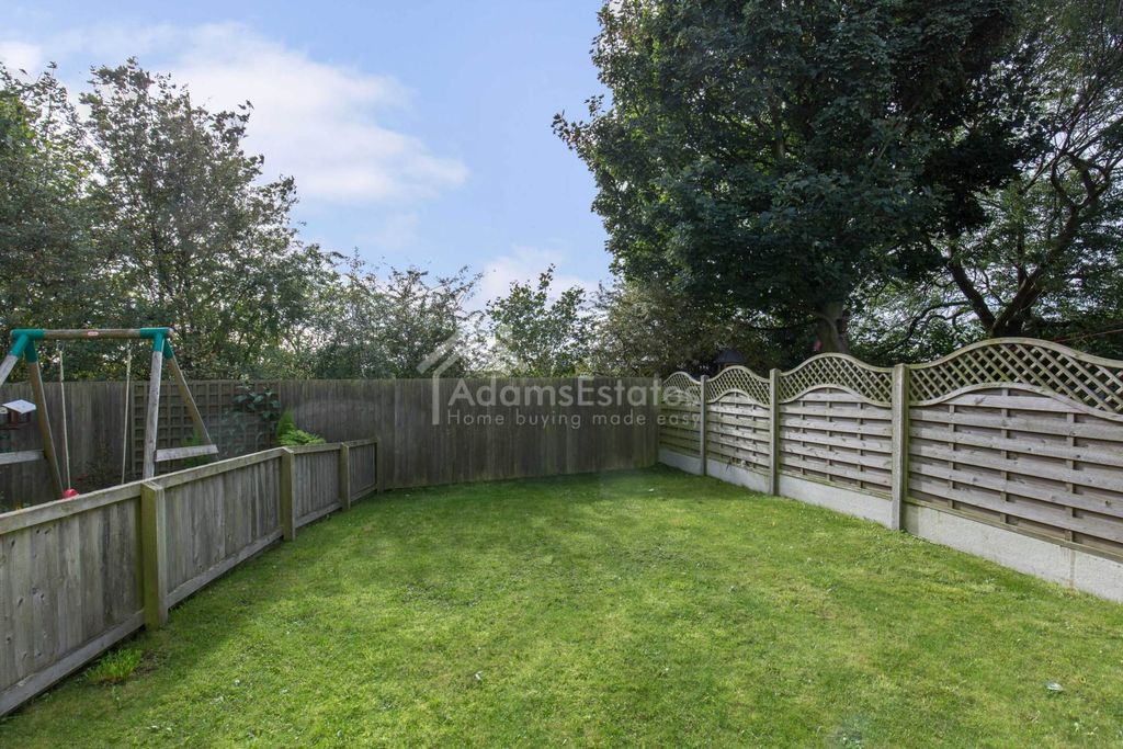 Additional image 15 of 4 bed semi-detached house for saleHighfield Court, Batley WF17