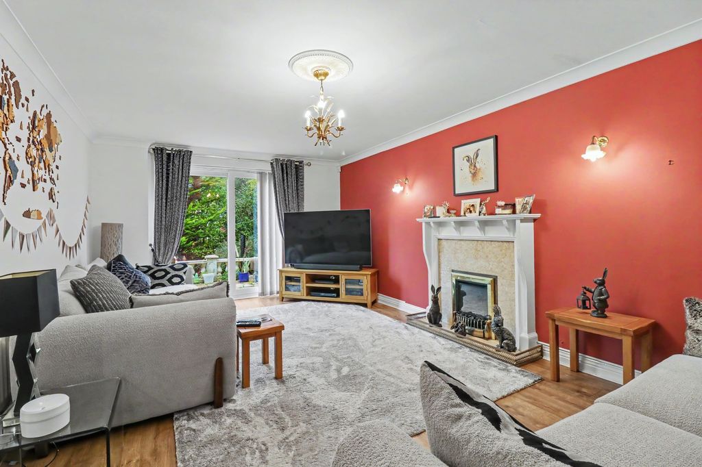 Property photo 3 of 22
