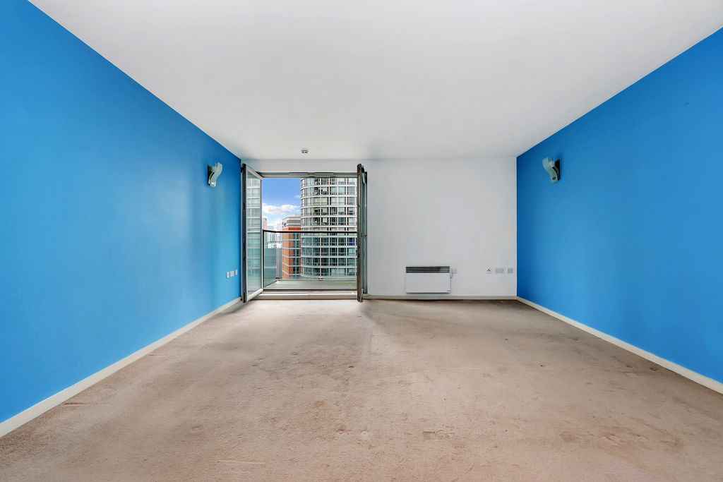 Property photo 2 of 19 9S4A8817